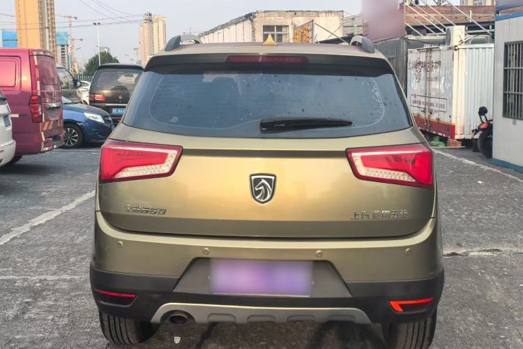 Used Baojun 560 2015 1.8L Manual Luxury Model
