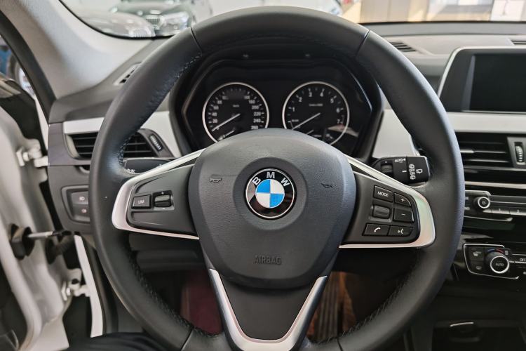 Used BMW X1 2016 sDrive18Li Premium Edition
