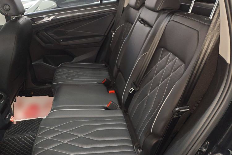 Used Volkswagen Tiguan L 2024 330TSI Automatic Two-Wheel Drive R-Line Enhanced Edition
