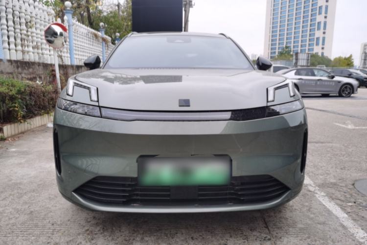 Used Lynk & Co 08 EM-P 2023 220km All-Wheel-Drive Performance Halo
