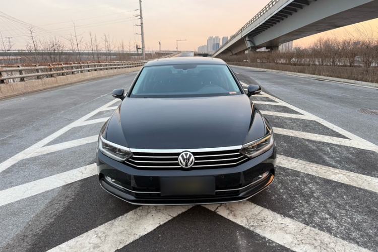 Used Volkswagen Magotan 2019 330TSI DSG Luxury Version China VI Standard
