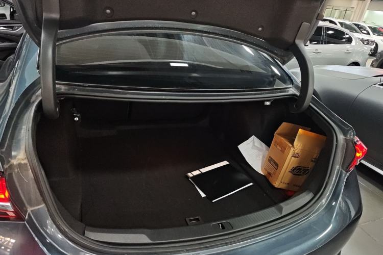 Used Buick LaCrosse 2021 652T Luxury Model
