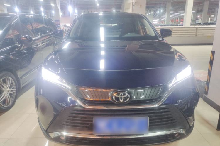 Used Toyota Harrier 2022 2.0L CVT Two-Wheel Drive Deluxe Edition
