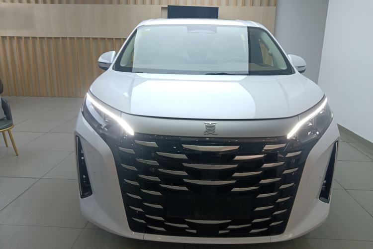 Used BYD Xia 2025 DM-i 1.5T 180km Excellence Model
