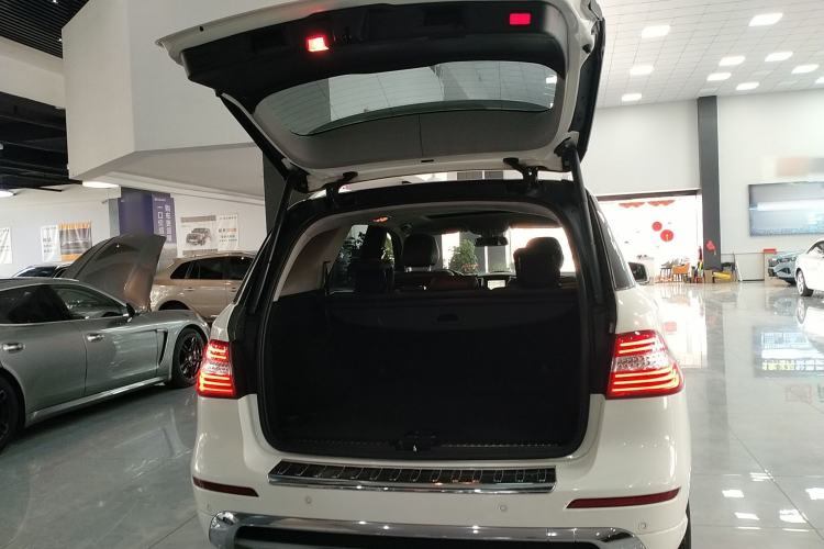 Used Mercedes-Benz M-Class 2014 ML 320 4MATIC