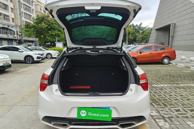 Used  5 2014 1.6T Elegant Version THP160
