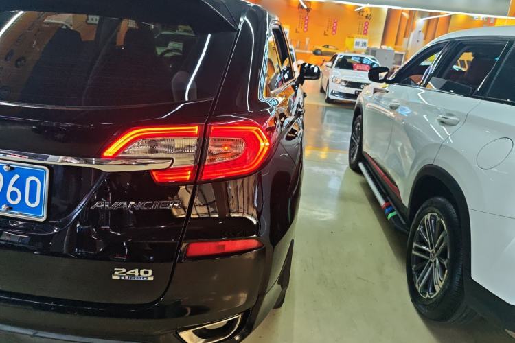 Used Honda Avancier 2017 240TURBO Two-Wheel Drive Elite Edition
