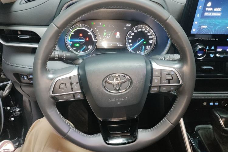 Used Toyota Highlander 2022 Dual-Engine 2.5L Four-Wheel Drive Prestige Version 7 Seats
