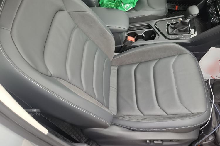 Used Volkswagen Tiguan L 2019 Revised 330TSI Automatic Two-Wheel Drive Smart & Luxury Edition China VI Standard