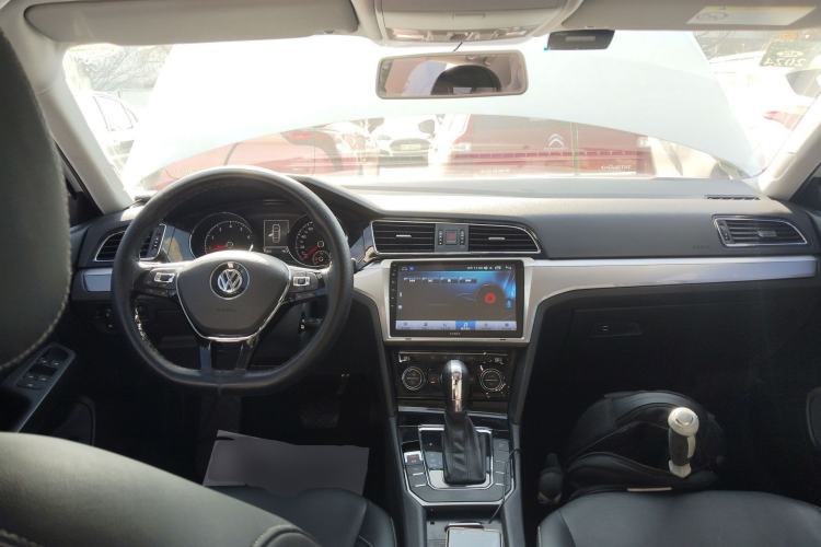 Used Volkswagen Lamando 2015 280TSI DSG Comfort Edition
