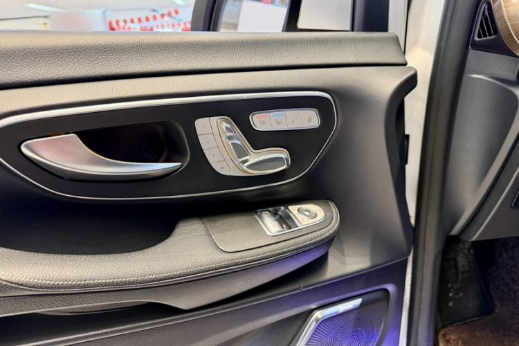 Used Mercedes-Benz V-Class 2021 V 260 L Long-wheelbase Luxury Edition