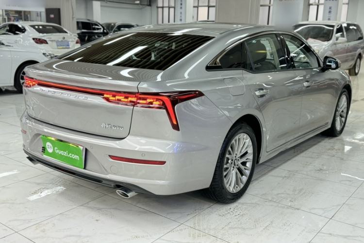 Used Bestune B70 2023 Third Generation 1.5T Automatic Enjoyment Version 70th Anniversary Edition