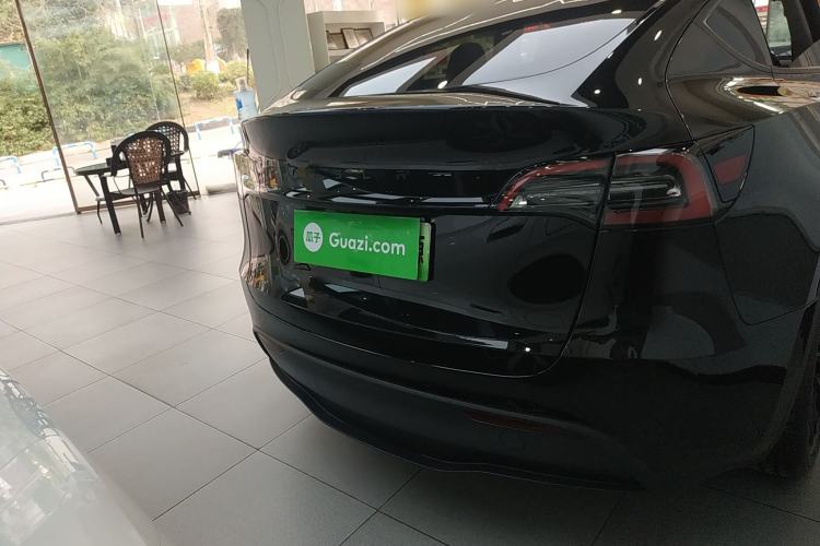 Used Tesla Model Y 2023 Rear-Wheel-Drive Version
