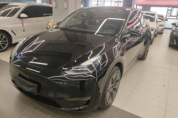 Used Tesla Model Y 2023 Long-Range All-Wheel-Drive Version