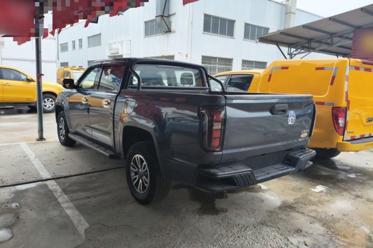 Used JMC DaDao 2023 All-Purpose 2.3T Diesel Manual 4x4 Long-Wheelbase Comfort Edition