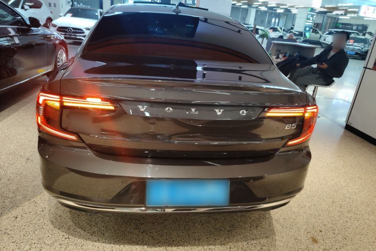 Used Volvo S90 2023 B5 Zhiyuan Luxury Edition