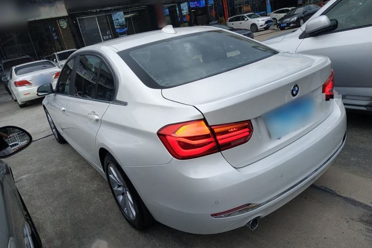 Used BMW 3 Series 2017 318Li Fashion Model

