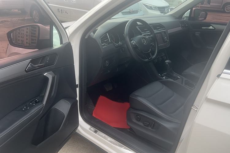 Used Volkswagen Tiguan L 2017 330TSI Automatic Two-Wheel Drive Luxury Edition
