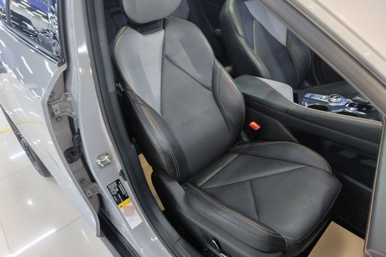 Used Changan UNI-V 2022 1.5T Prestige Version