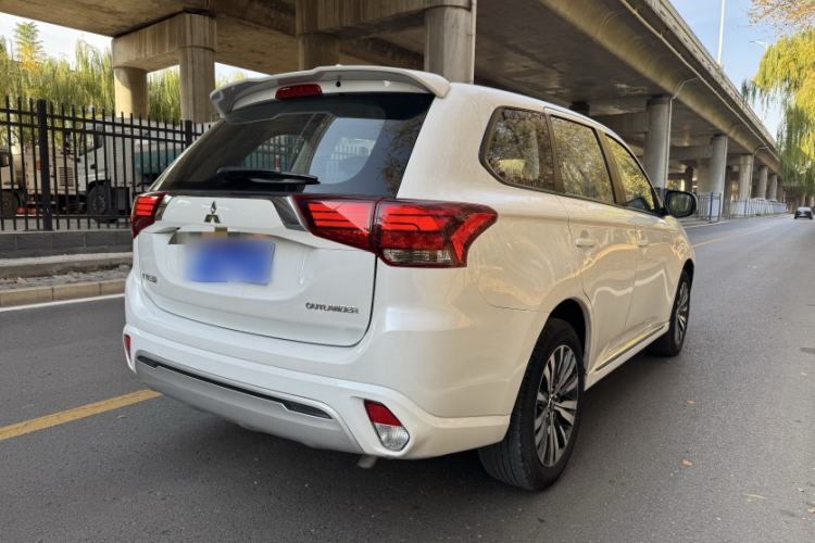 Used Mitsubishi Outlander 2021 2.0L Two-Wheel Drive Comfort Edition 5 Seats