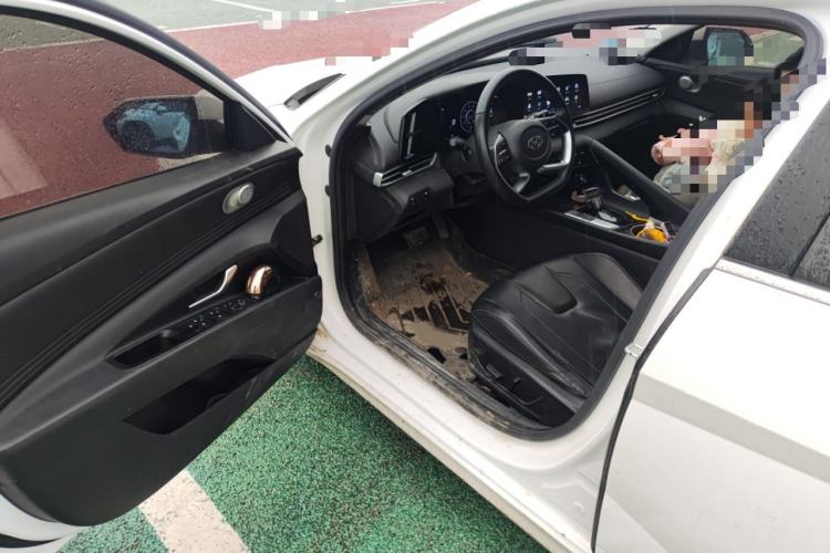 Used Hyundai Elantra 2022 1.5L CVT LUX Prestige Edition