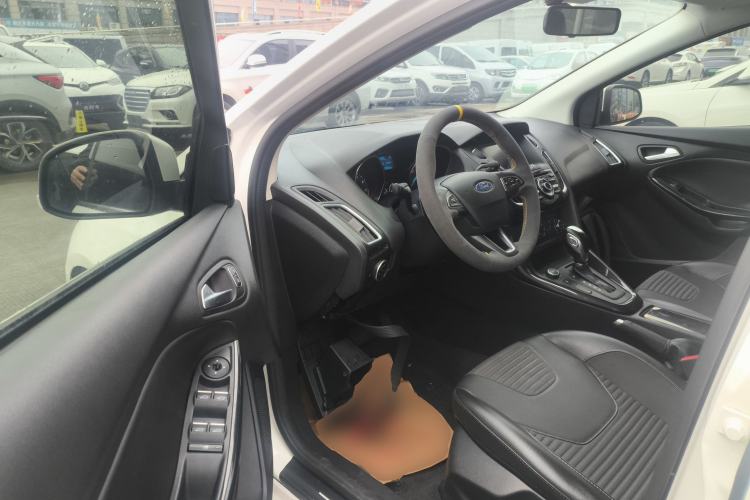 Used Ford Focus 2020 Hatchback Classic 1.5L Automatic Trendy Model