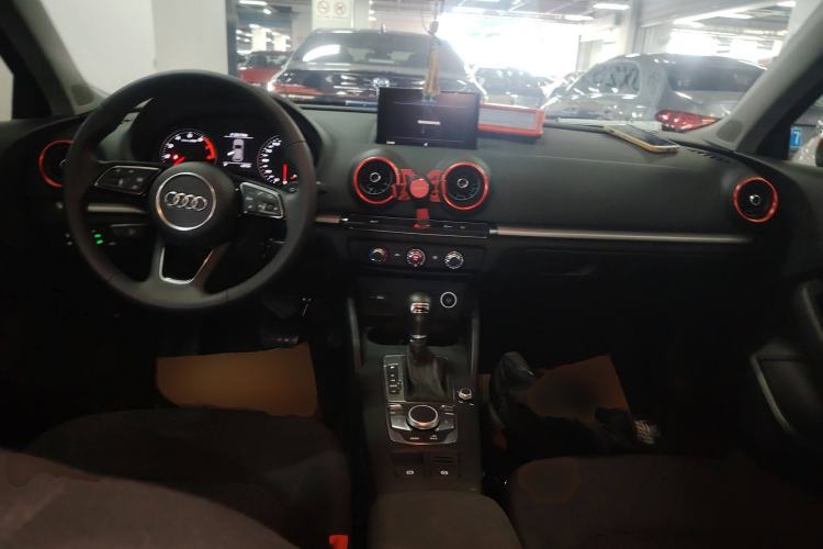 Used Audi A3 2020 Restyled Sportback 35 TFSI Entry-Level China VI Emission Standard