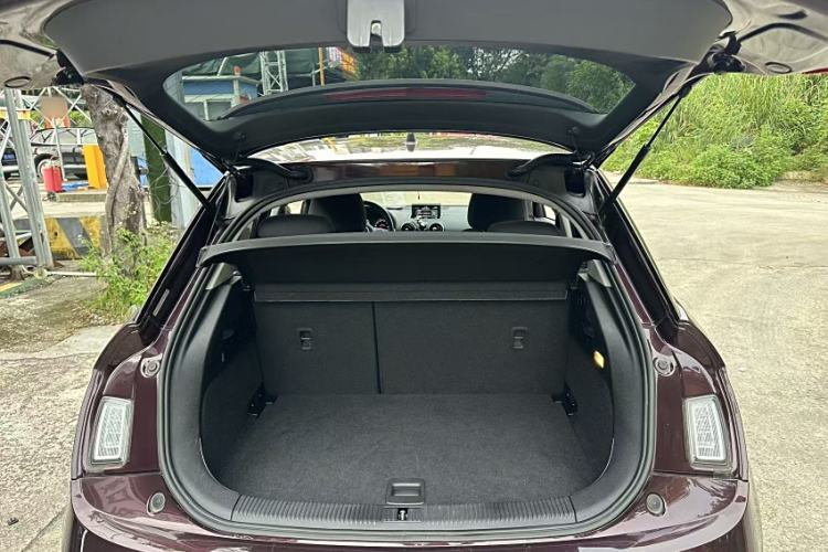 TDK.VehicleDetails.img