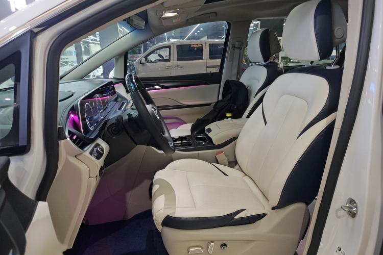 Used Buick GL8 2023 ES Lu Zun Comfort Model
