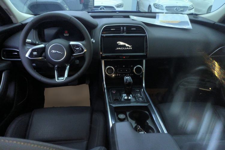 Used Jaguar XEL 2021 2.0T 250 PS S Progressive Elegance Edition
