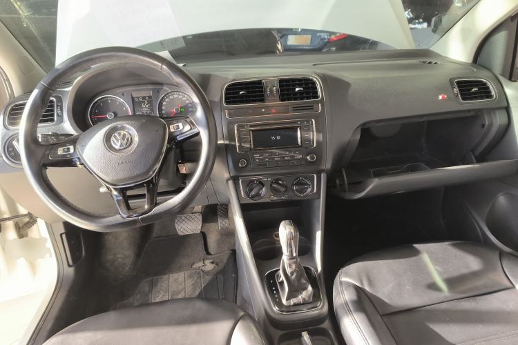 Used Volkswagen Polo 2016 1.6L Automatic Comfort Model
