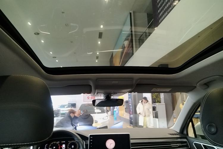 Used Volkswagen Tiguan L 2024 Outstanding Model 330TSI Automatic Two-Wheel Drive R-Line Dragon Glory Edition