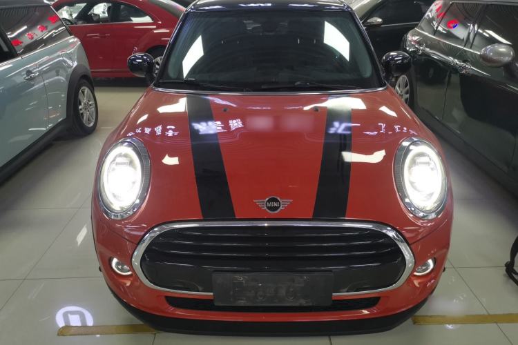 Used  MINI 2021 1.5T COOPER Classic Edition Five-Door Version
