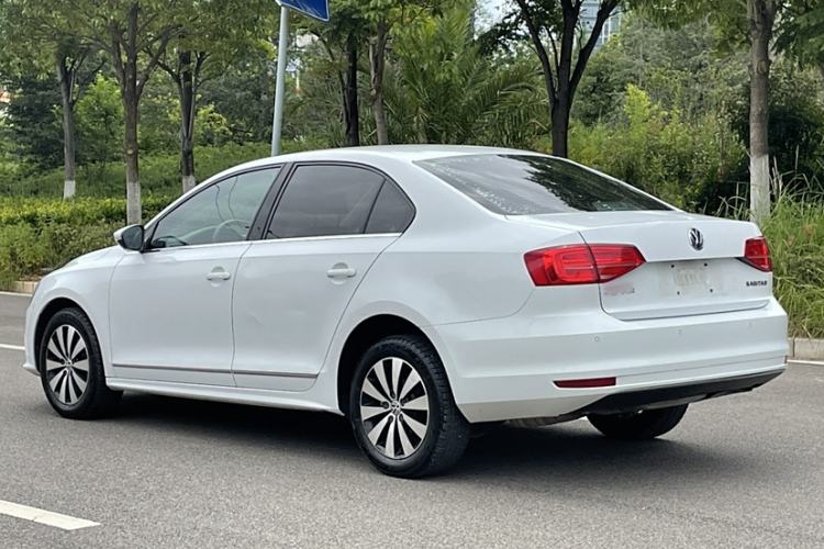 Used Volkswagen Sagitar 2018 1.6L Manual Comfort Model
