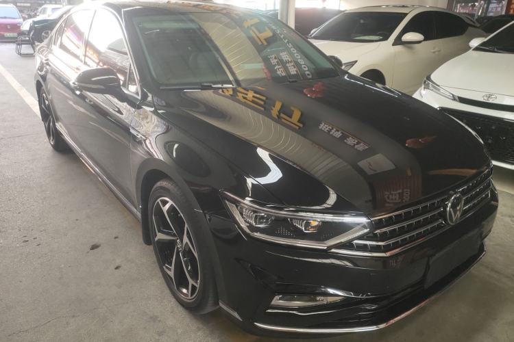 Used Volkswagen Magotan 2023 2 Million Units Commemorative Edition 330TSI DSG Luxury Version
