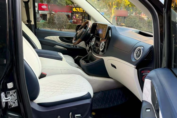 Used Mercedes-Benz Vito 2021 2.0T Elite Version 7 Seats