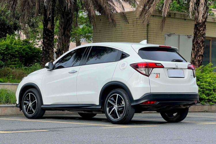 Used Honda Vezel 2020 1.5L CVT Luxury Edition
