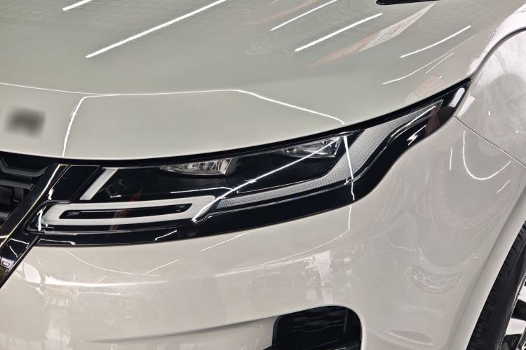 Used Land Rover Range Rover Evoque 2023 Aurora L 249 PS Luxury Edition
