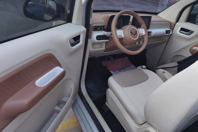 Used Wuling Hongguang MINIEV 2024 3rd Generation 215km Advanced Version