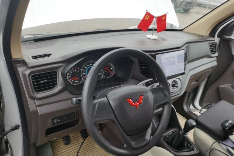 Used Wuling Hongguang V 2022 1.5L Enjoy Edition Electric-Powered LAR