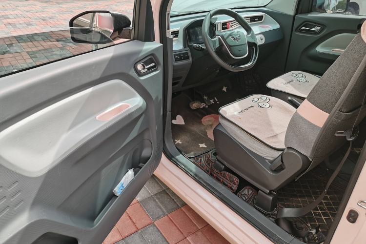 Used Wuling Hongguang MINIEV 2021 Macaron Premium Model – Lithium Iron Phosphate
