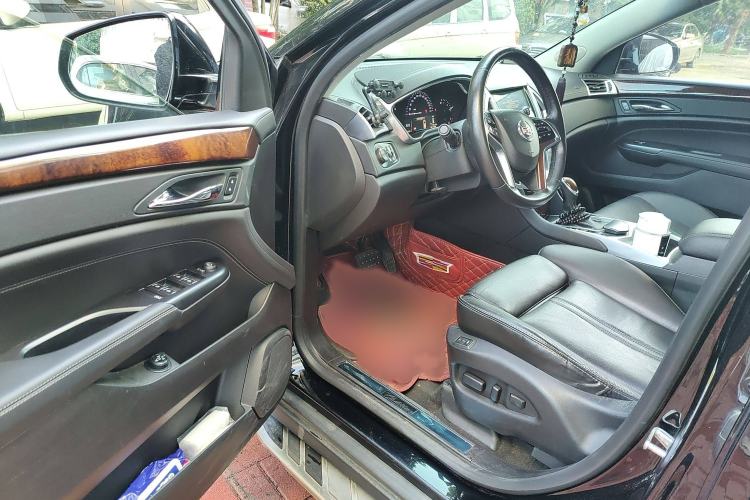 Used Cadillac SRX 2015 3.0L Elite Model
