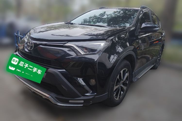 Used Toyota RAV4 2019 2.0L CVT Two-Wheel Drive Pioneer Edition China VI Standard