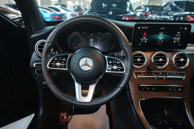 Used Mercedes-Benz GLC 2022 GLC 260 L 4MATIC Luxury Model