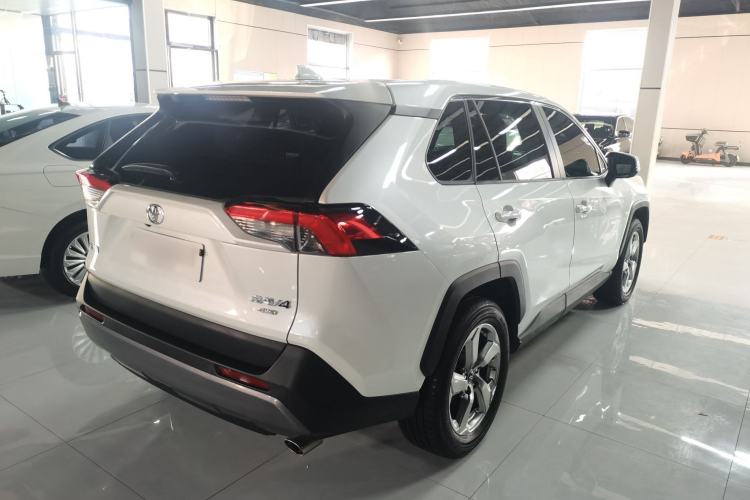 Used Toyota RAV4 2021 2.0L CVT 4x4 Style PLUS Edition
