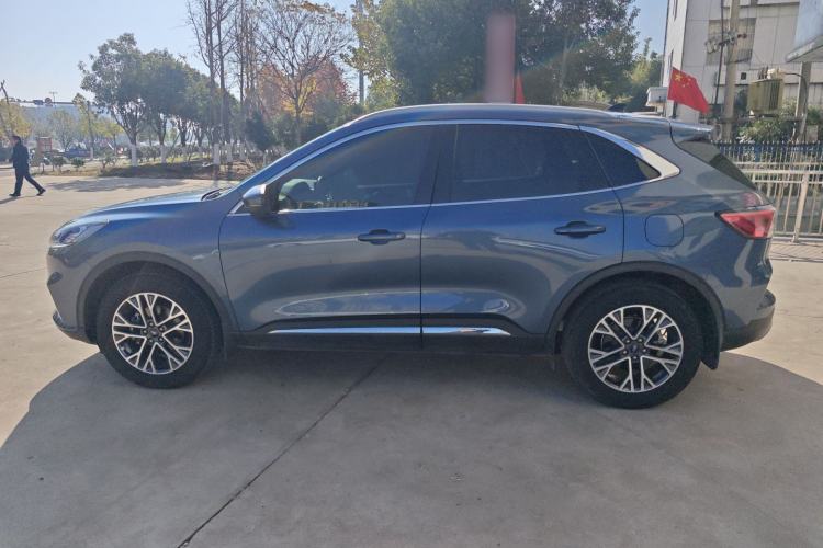 Used Ford Escape 2020 EcoBoost 245 Two-Wheel-Drive Titanium Edition
