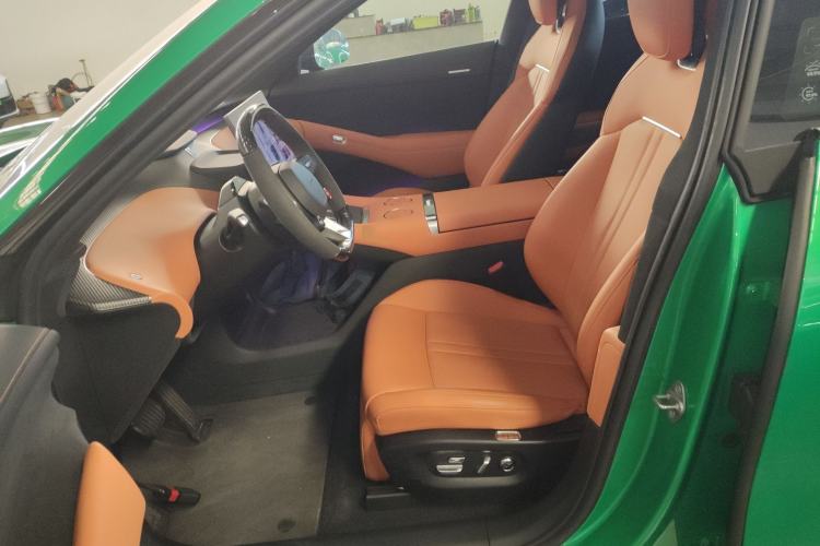 Used  YU7 2025 Ultra-Long Range High-Performance All-Wheel-Drive Max Edition