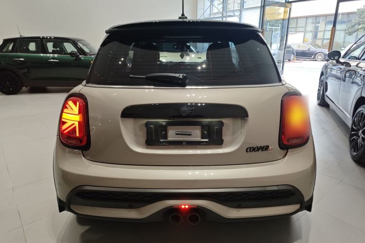 Used  MINI 2022 2.0T COOPER S Artist