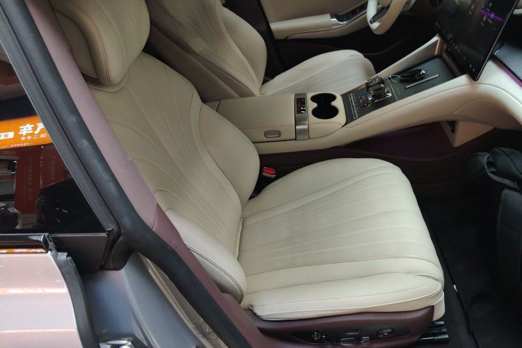 Used Denza Z9GT 2024 630 All-Wheel Drive Pro Version
