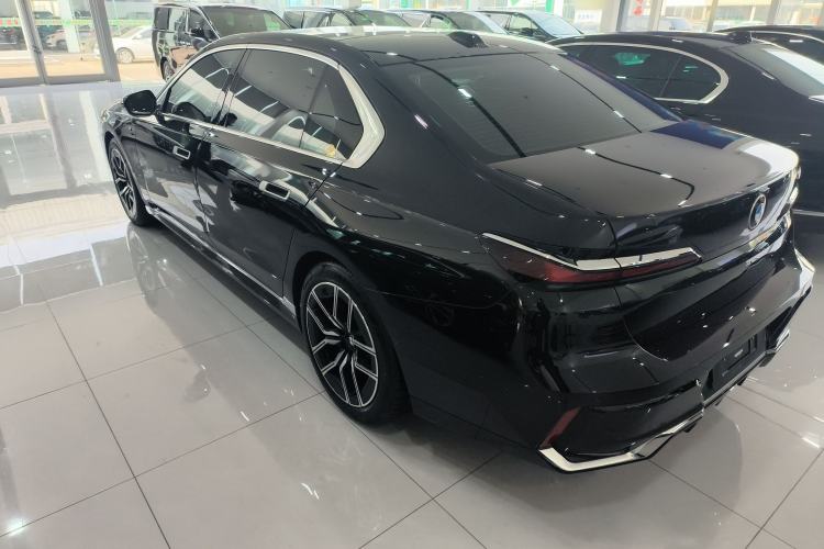 Used BMW 7 Series 2023 735Li M Sport Package
